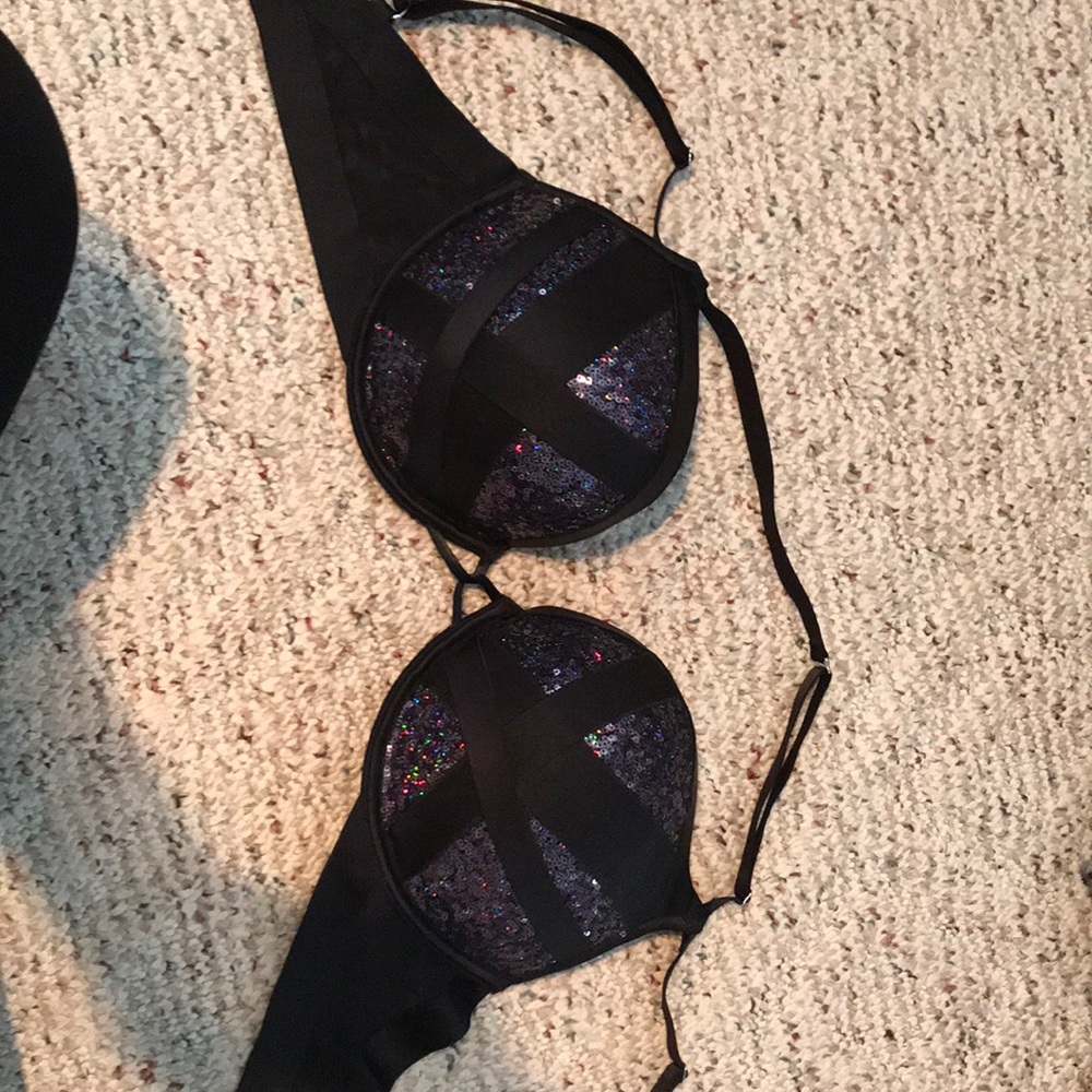VS BOMBSHELL